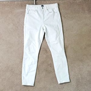 GAP white jeans Womens true skinny, size 8 / 29 Regular. NEW!